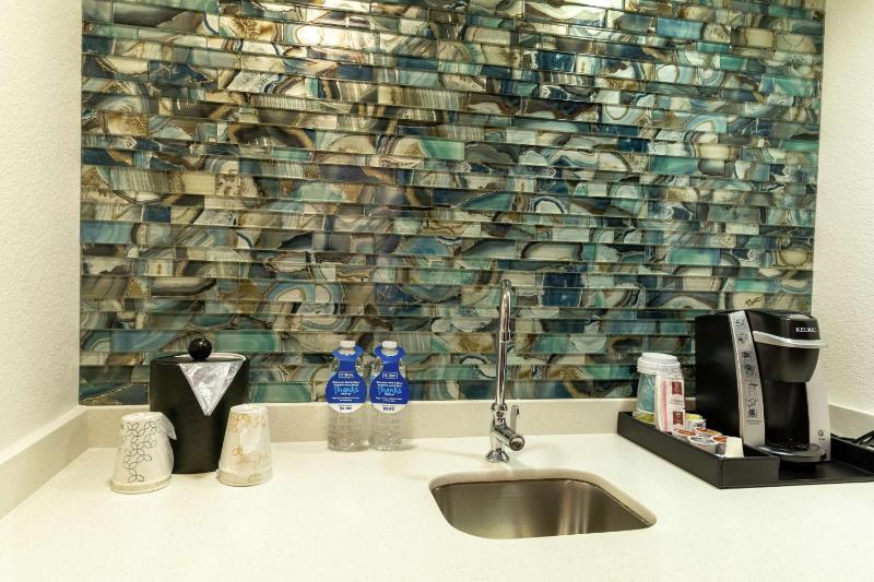 One-Bedroom Queen Suite with Sofa Bed