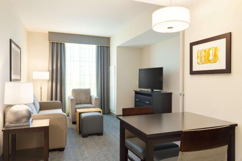 One-Bedroom King Suite - Non-Smoking image 1