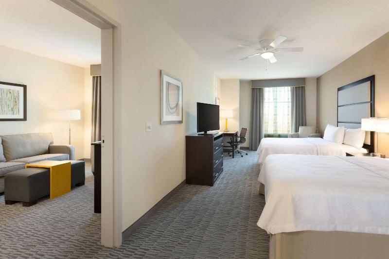 One-Bedroom Queen Suite with Two Queen Beds - Non-Smoking image 1