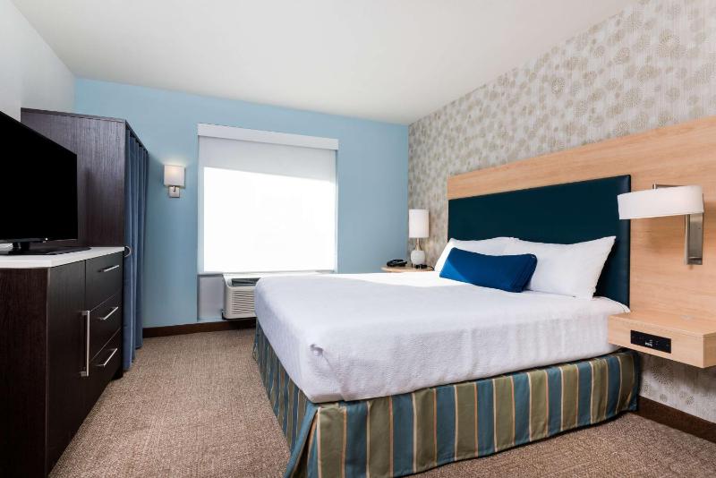 One-Bedroom King Suite - Non-Smoking image 4