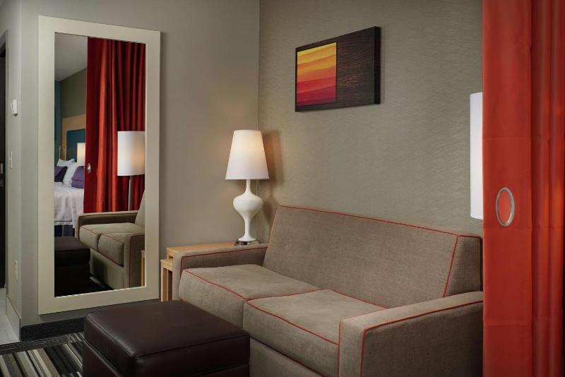 Studio Suite with Two Queen Beds - Hearing Access/Non-Smoking image 4