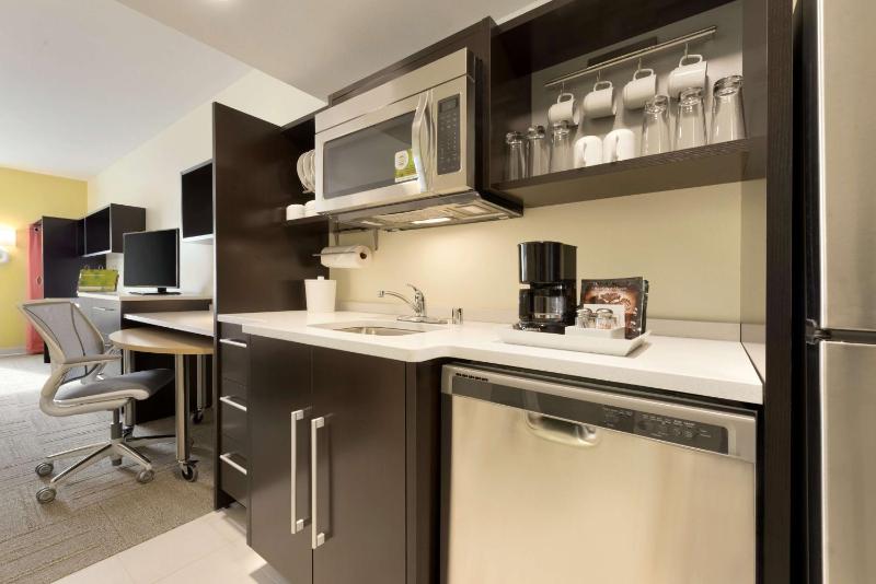 King Studio Suite - Non-Smoking image 3
