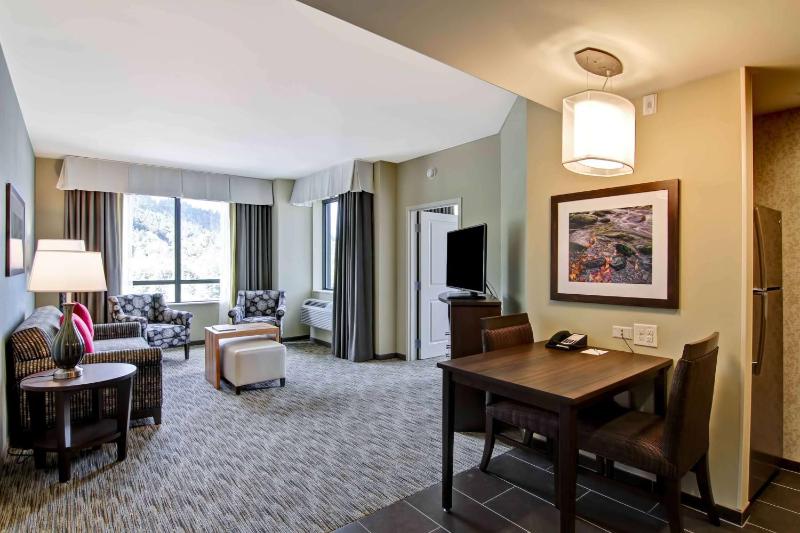 One-Bedroom King Suite - Non-Smoking image 1