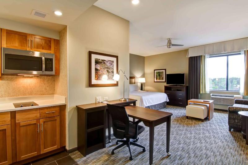 King Studio Suite - Non-Smoking image 3