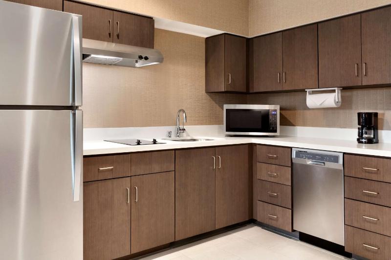 King Studio Suite - Hearing Access/Non-Smoking image 4