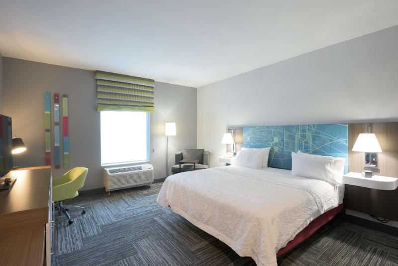 King Room - Non-Smoking image 4