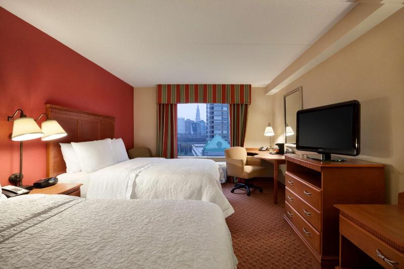 Room with Two Queen Beds - Non-Smoking image 4