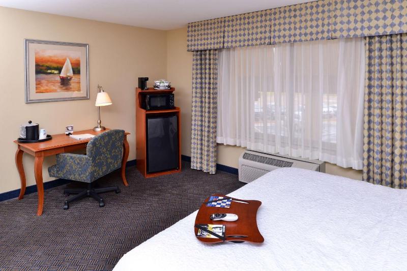 King Room - Non-Smoking image 4