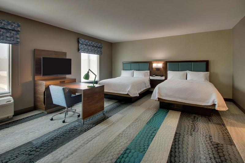 Queen Studio Suite with Two Queen Beds - Non-Smoking image 1