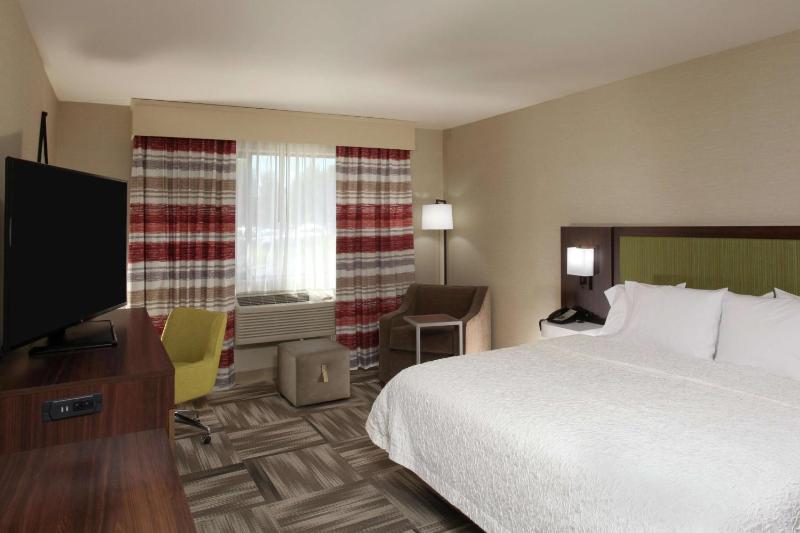 King Room with King Bed - Non-Smoking image 2