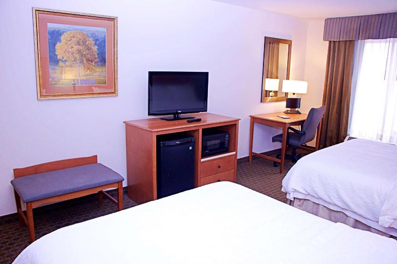Room with Two Queen Beds - Non-Smoking image 1