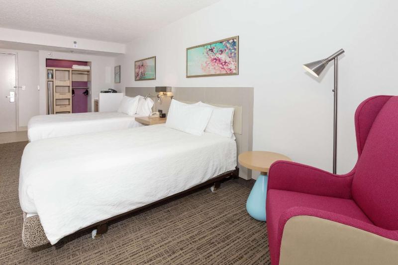 Queen Room with Two Queen Beds - Mobility/Hearing Accessible image 4