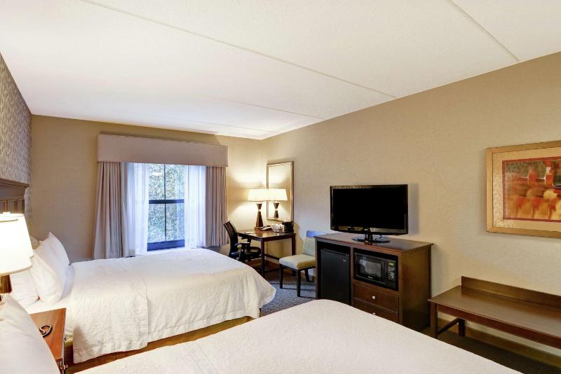 Room with Two Queen Beds - Non-Smoking image 1
