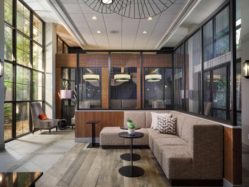 Embassy Suites by Hilton Tucson East - image 42