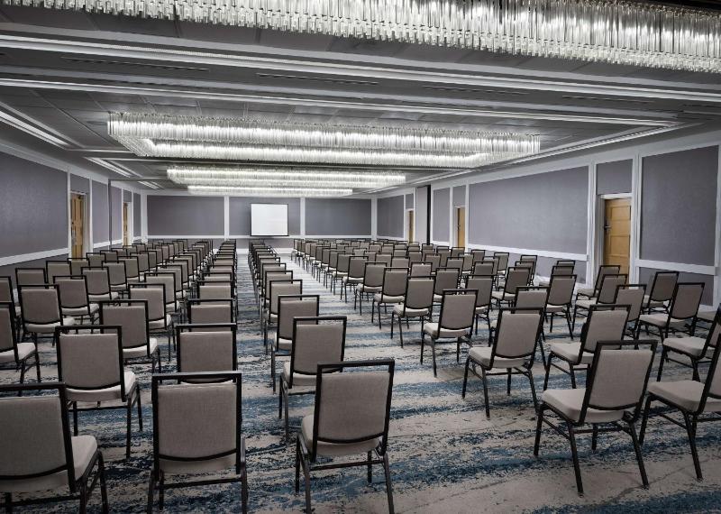 Embassy Suites by Hilton Tucson East - image 9