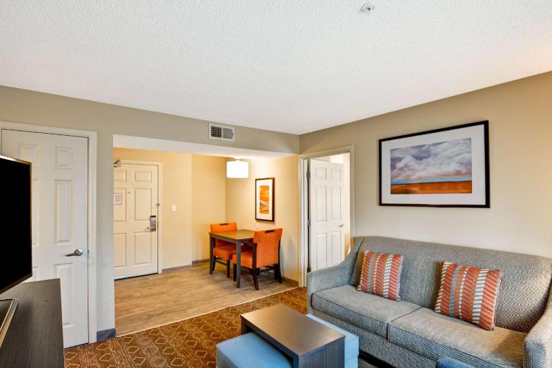 One-Bedroom King Suite - Non-Smoking image 4