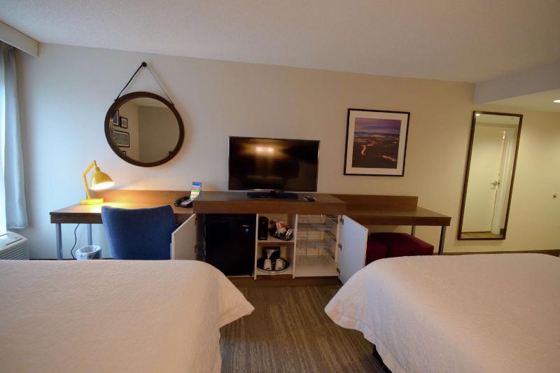 Room with Two Queen Beds - Non-Smoking image 1