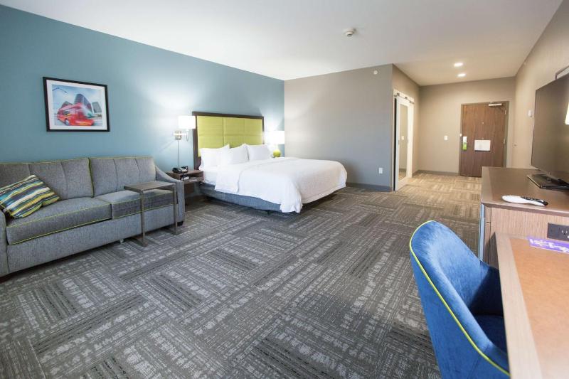 King Room image 3