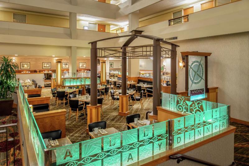 DoubleTree Suites by Hilton Hotel Seattle Airport - Southcenter - image 9