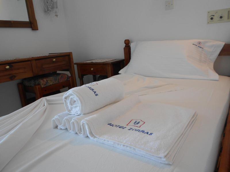 Double Room with Sea View image 4