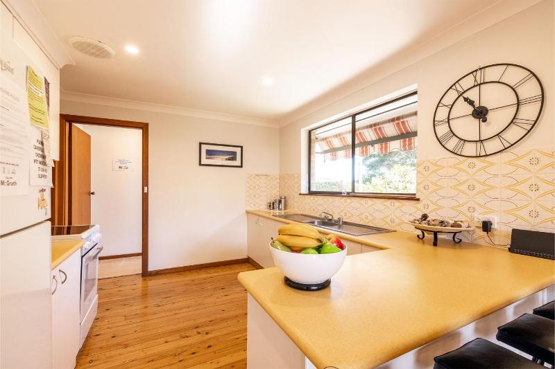 41 Leonard Avenue boat parking aircon - image 18