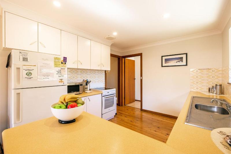 41 Leonard Avenue boat parking aircon - image 33