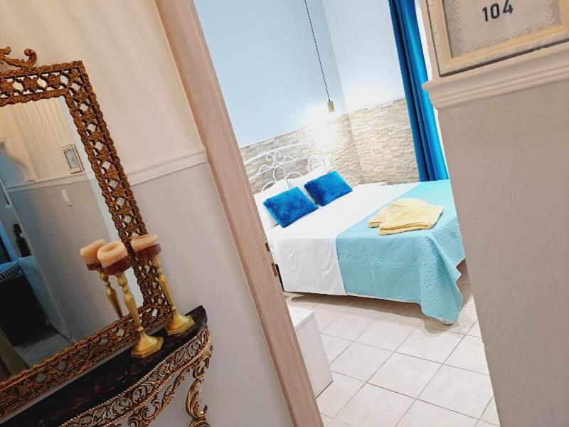 Standard Double Room image 1