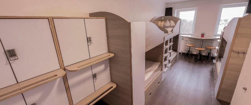 Winterspecial with breakfast - single bed in dorm image 3