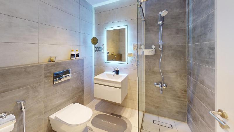 Al Fares Luxury furnished Apartment-Damac Tower - image 9