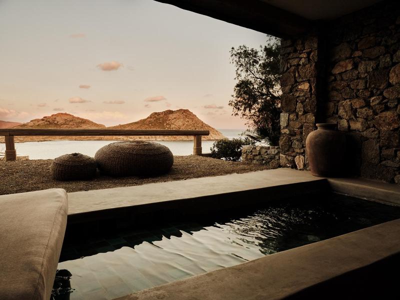 Signature Suite Plunge Pool Sea View image 3