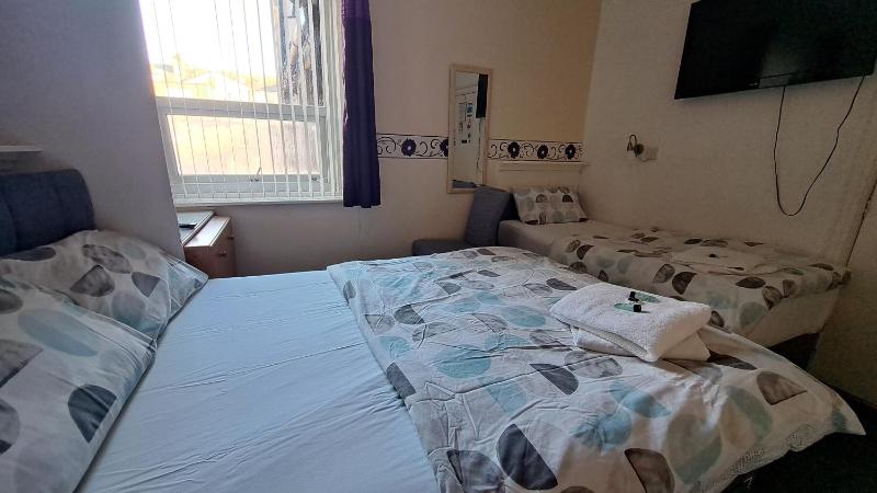 Triple Room image 1
