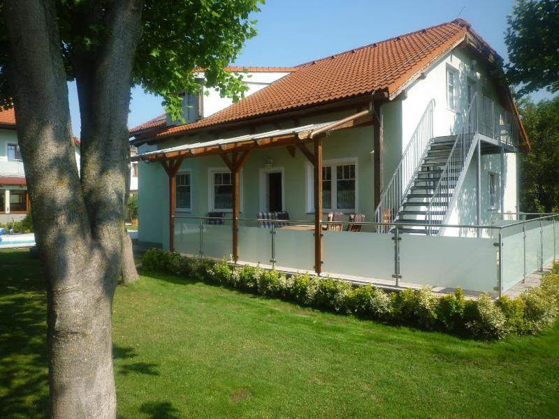 Apartment with Pool View  image 4