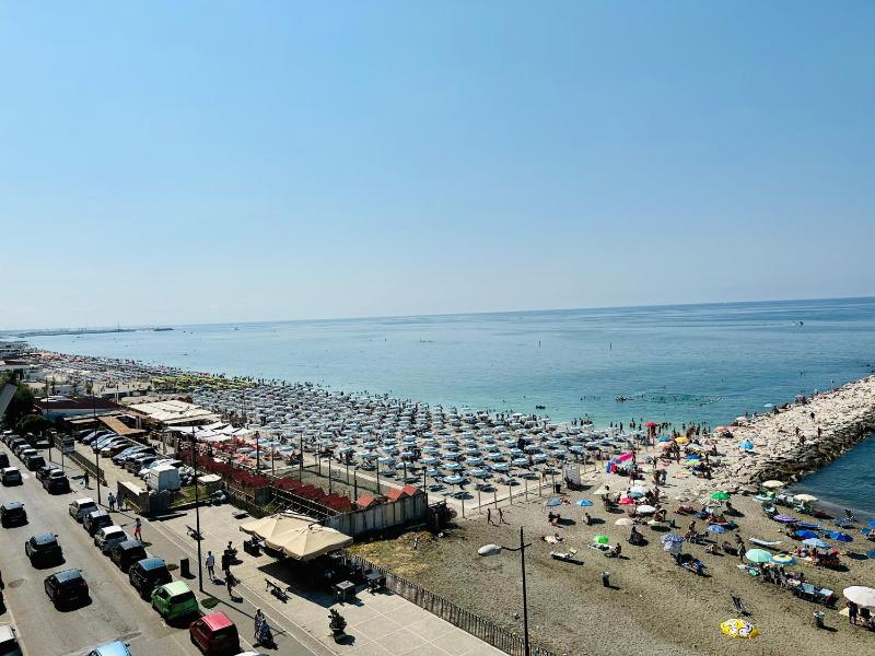 BluMare ArtHouse - image 12