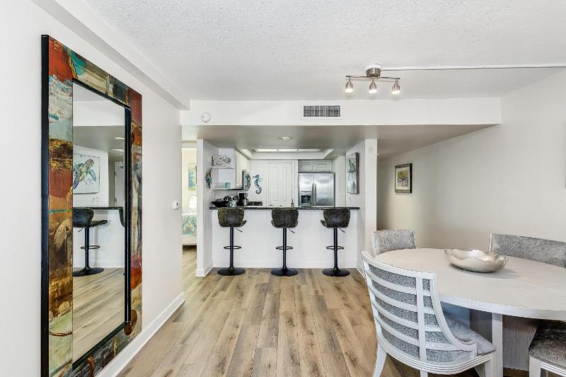 405E Regency Towers - image 32