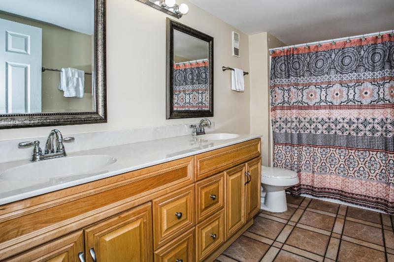 611 Starboard Village - image 31