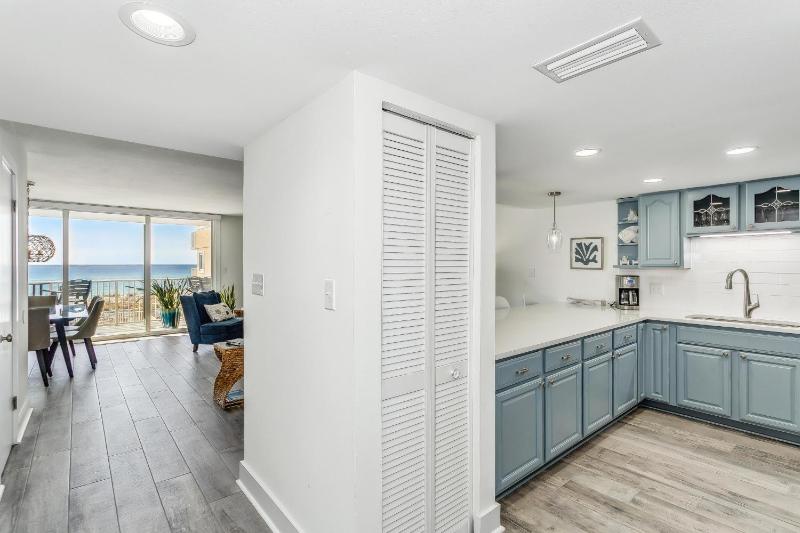523 Starboard Village - image 16