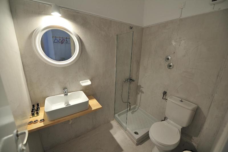 Triple Room with Private Balcony image 2