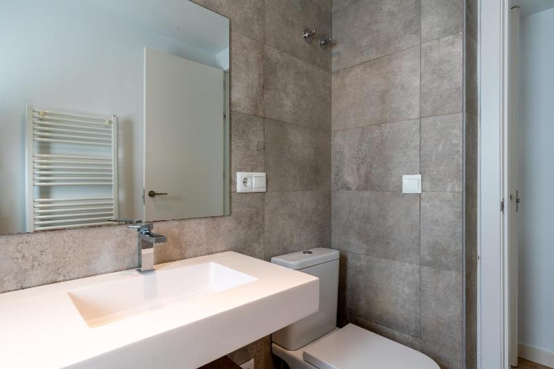 Bustos Tavera Olehousing - image 9