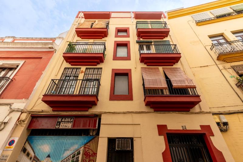 Bustos Tavera Olehousing - image 15