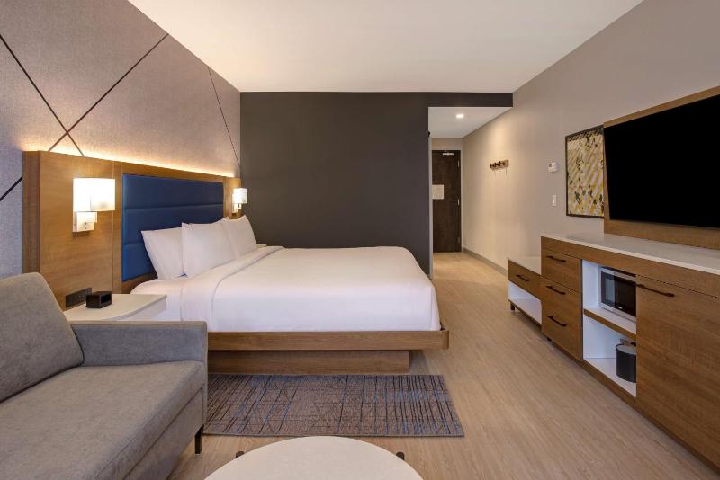 Hampton Inn by Hilton Montreal Downtown - image 16