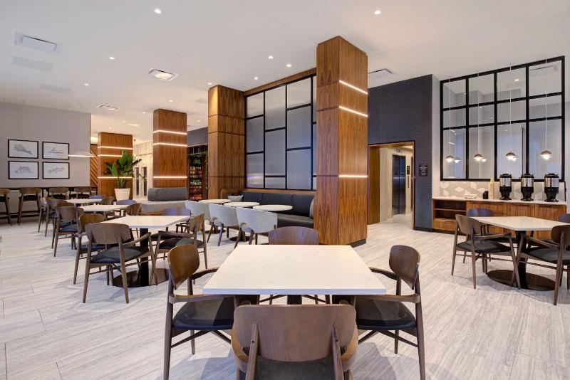 Homewood Suites By Hilton Montreal Downtown - image 13