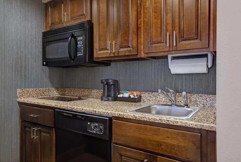 Two-Bedroom Suite - Non-Smoking image 4