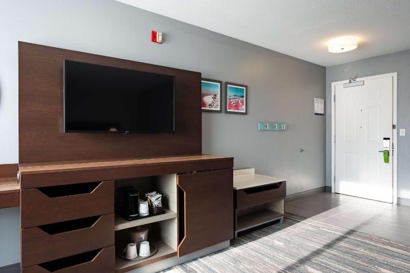 King Room - Mobility Access/Non-Smoking image 3