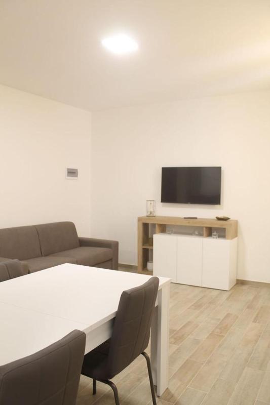 Appartamento San Vitale - image 4