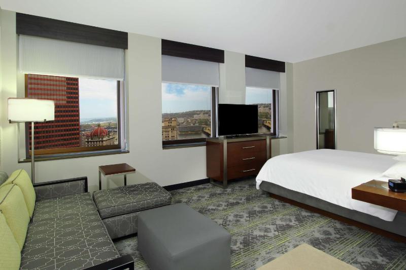 Embassy Suites By Hilton Pittsburgh-Downtown - image 38