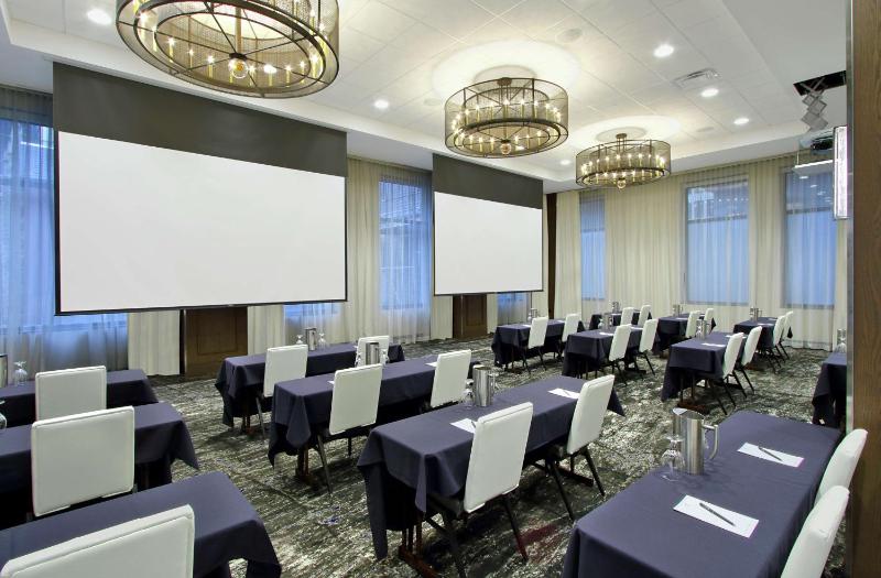 Embassy Suites By Hilton Pittsburgh-Downtown - image 44