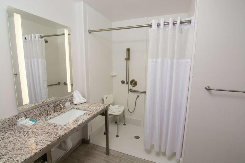 Junior King Suite with Roll-In Shower - Mobility and Hearing Access image 2