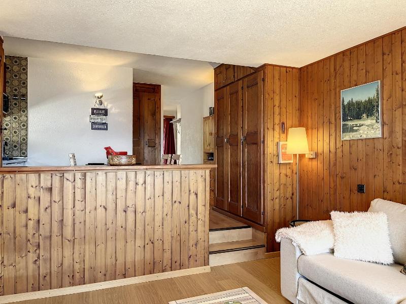 One-Bedroom Apartment with Balcony - West image 2