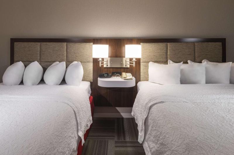 Room with Two Queen Beds - Non-Smoking image 1