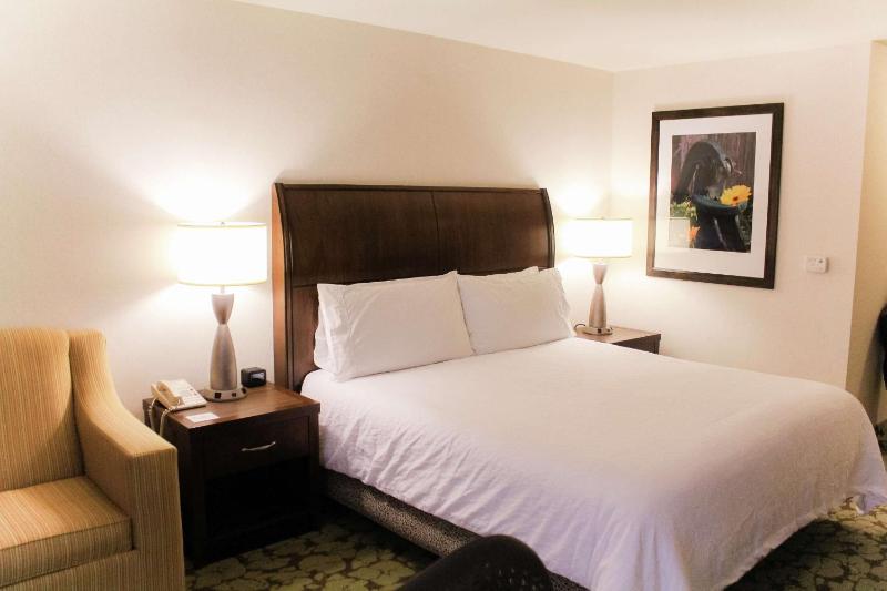 King Room image 3